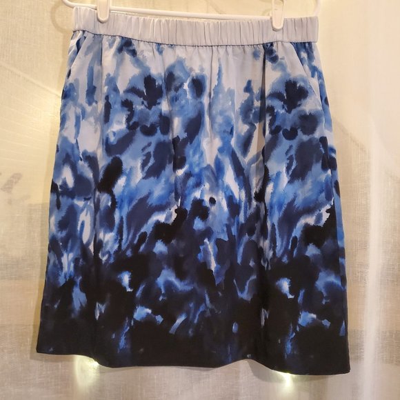 Chico's blue water color skirt - size 1 (medium) - Picture 1 of 3